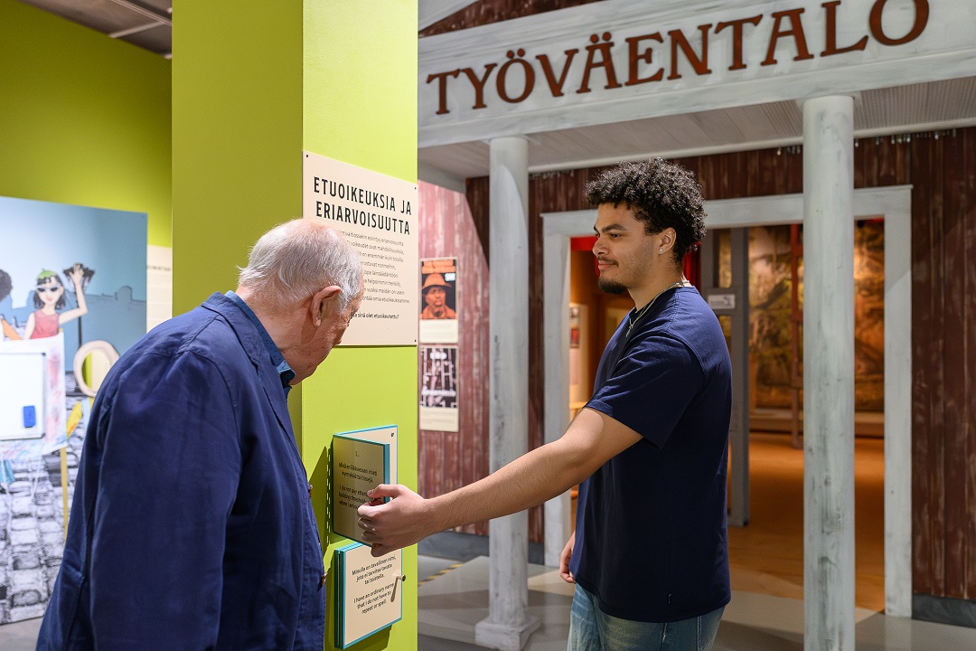 Yhteisvoimin-opastus-Mikko-Vares-web